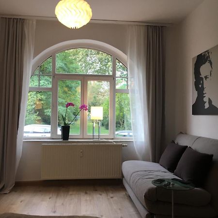Gemuetliche Ferienwohnung Im Erdgeschoss- Jenaer Strasse Ерфурт Екстериор снимка